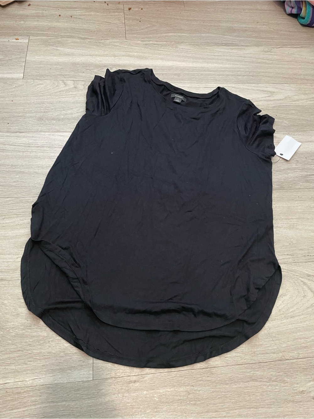 Halogen Black Short Sleeve Scoop Hem Tee